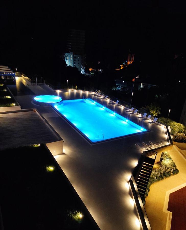 Comfort Studio With Sea View And Swimming Pool Bečići Extérieur photo